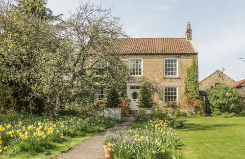 Potter Brompton Cottage | MANOR FARM, pet friendly, luxury holiday cottage in Hutton Buscel