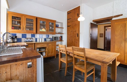 Polperro House | Manor House with gardens, hot tub & sea views, sleeps 21 with cottage