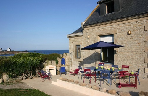 Penmarch Villa | Manor Seafront, Sea view, max. 13 guests, in Southern Brittany