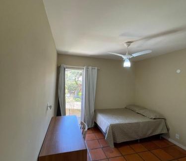 Pero House | Mansão com quintal amplo em Cabo Frio-Ogiva