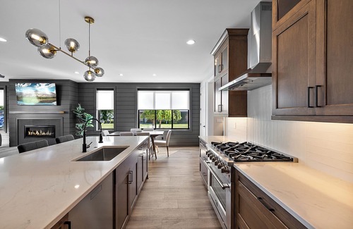 Harrison House | Manse Island: Leaf-Peeping & Luxury – Fall Weekends at Manse Island