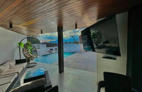 Buenos Aires Villa | Mansión moderna Poblado-Piscina-