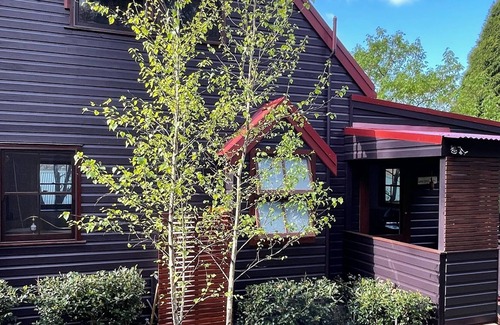 Bundanoon Cottage | Maple Cottage in Bundanoon. Gorgeous Cottage, so Comfy you won't want to leave.