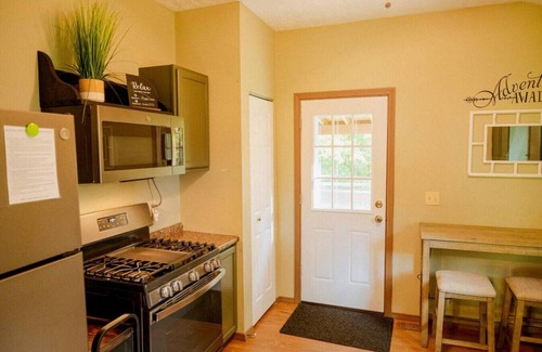 Vowinckel Apartment | Maple Creek Cabin, minutes from Cook Forest