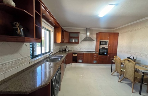 Alporchinhos Villa | Maravilhosa Casa de Férias , Junto à Praia