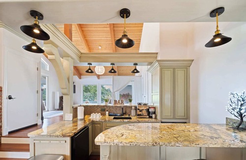 Moraga House | @ Marbella Lane - 3BR Charming Hillside Retreat