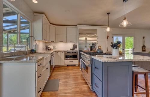 Reno/Tahoe Airport House | @ Marbella Lane - Eccentric 4BR Modern Ranch Home