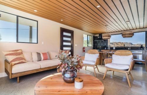 Yucca Valley House | @ Marbella Lane - Serene Getaway Hot Tub