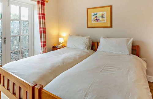 Bwlchtocyn House | Marchros Barn in the beautiful Pwllheli