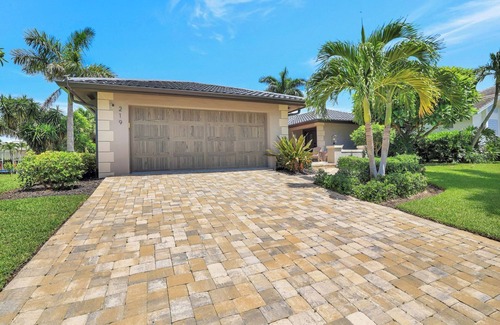 Marco Island House | Marco Island Time 3B/3B Dockside living with LIFT AVAILABLE 5 STARS!
