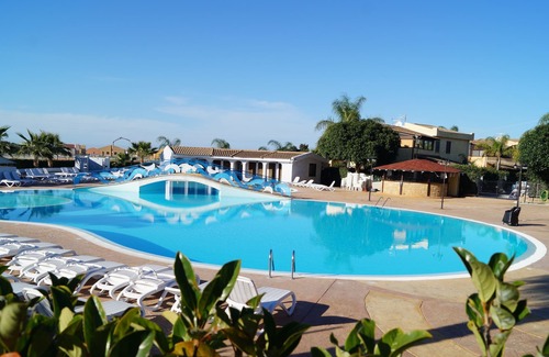 Campofelice di Roccella Villa | Mareluna Family Resort - Villa 3 - Wi-Fi and A / C!