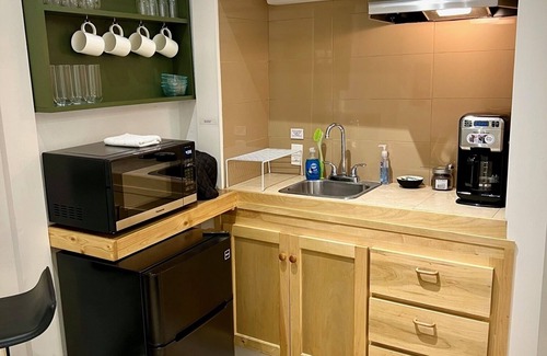 Marfa Apartment | Marfa House La Junta: In the center of Marfa
