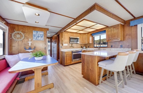 McNeil Boat Rental | Margaritaville - 66' Houseboat on Lake Travis