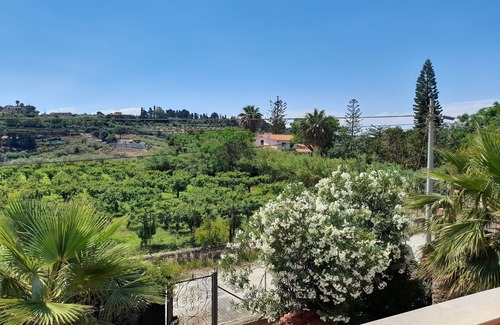 Trappeto Apartment | Margherita's nest by the sea-Sleeps 3-Pet friendly