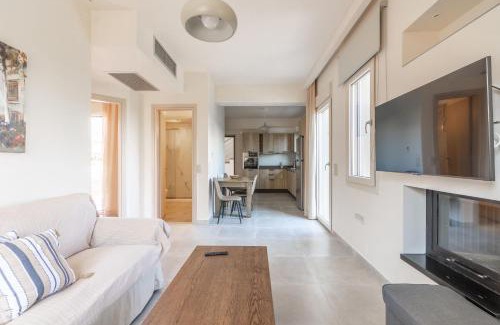 Agkisaras Apartment | Μarigold Seaside A1