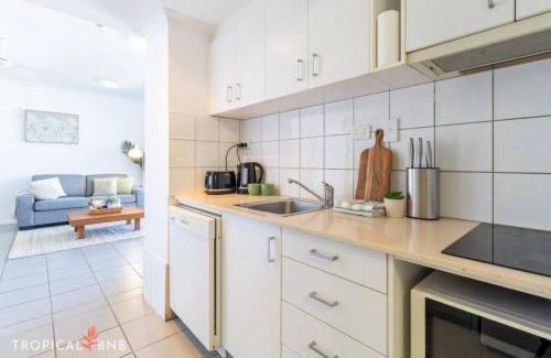 Cullen Bay Apartment | Marina Magic 2 Bed, 2 Bath Apt Stunning Views