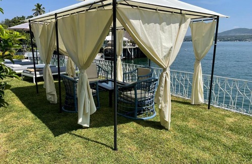 Tequesquitengo Hotel | Marina Palace Teques