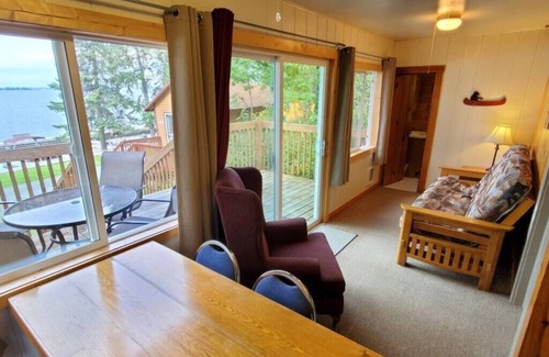 Ray Cabin | Marina View 2 Bedroom Balsam Cabin