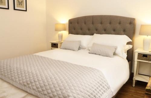 Whitby Apartment | Marina View