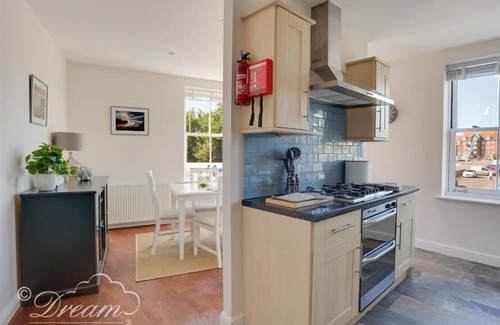 Weymouth Apartment | Marina Vista
