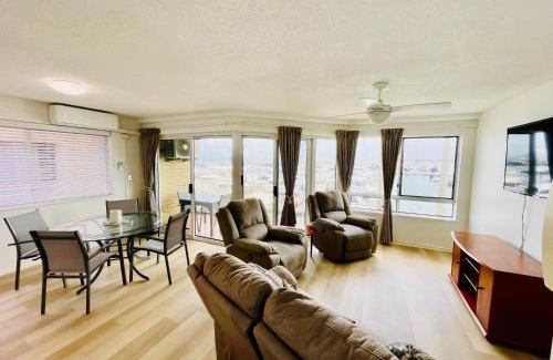 Urangan Apartment | MarinaView Unit 24 - Break Free Resort- 2 Bedroom Self Contained
