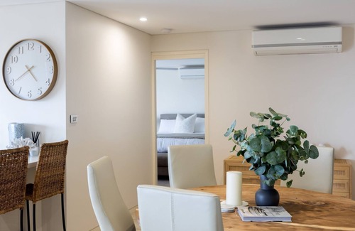 Mollymook Apartment | Mariners 1 - Meters away from the golden sands of Mollymook Beach