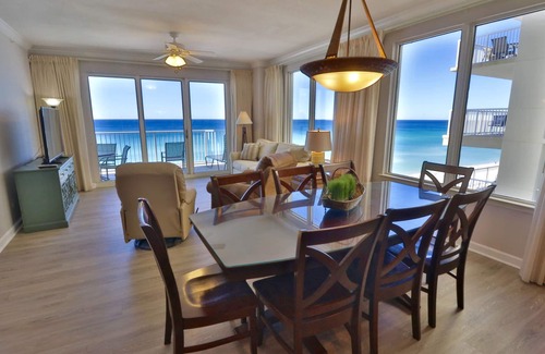 Long Beach Condo | Marisol 4 Br 3 Bath Sleeps 13*2 Sets of Beach Chairs included with rental