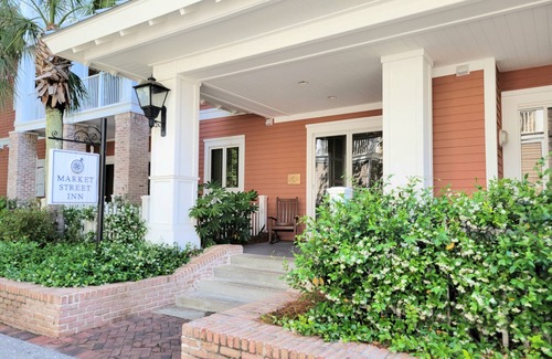 Baytowne Wharf Condo | Market Street Inn 434 - Studio with 2 queen beds, close to Baytowne Wharf!