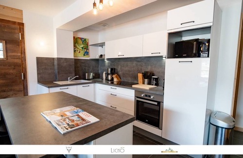 Bonneval-sur-Arc Apartment | Marmotte 1 - New apartment at the foot of the slopes - up to 8 guests
