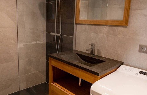 Bonneval-sur-Arc Apartment | Marmotte 101 - Apartment for 6 guests at the foot of the slopes