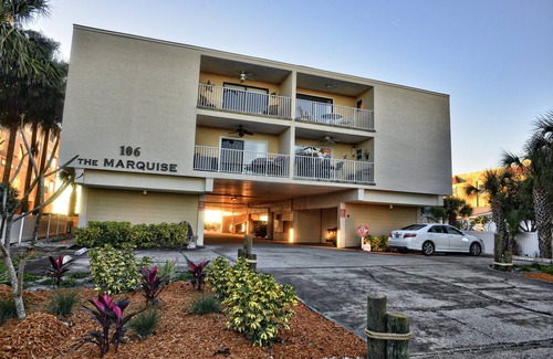 Independence Square Condo | Marquise 204 Beachfront 2br, 2 Bath condo-Directly on Beach!