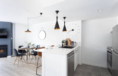 Blackcomb Condo | Marquise 212 · Contemporary & Spacious Slopeside 1BR Getaway