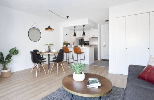 Blackcomb Condo | Marquise 212 · Contemporary & Spacious Slopeside 1BR Getaway