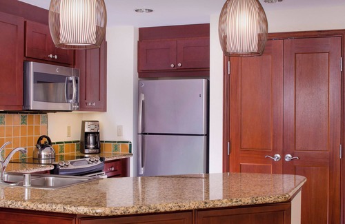 Ko Olina Resort | Marriott's Ko Olina Beach Club, one bedroom with kitchen and full resort access