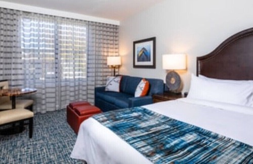 Lakeside Park Villa | MARRIOTT'S TIMBER LODGE