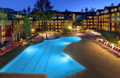 South Lake Tahoe Hotel | Marriott's Timber Lodge