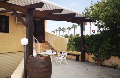 Marsala Villa | Marsala Holidays: two Group cottages 10/14 pax