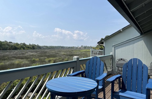 Saint Simons Heights Condo | Marsh Front - Three Bedroom - Walk to Redfern Village