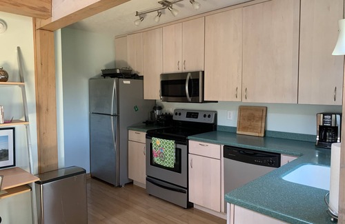 Bald Head Island Condo | Marsh Madness at Timbercreek 18A, Beautiful Creek Views, pool and creek access