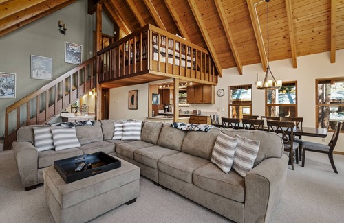Truckee Cabin | Martis Valley View at Northstar, HOA Gym & Pool Access, Golf & Biking, Sleeps 8