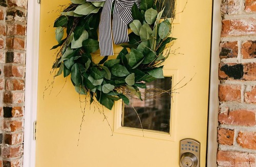 East Memphis Condo | Marty's Opalhouse Garden by Pettigrew Adventures