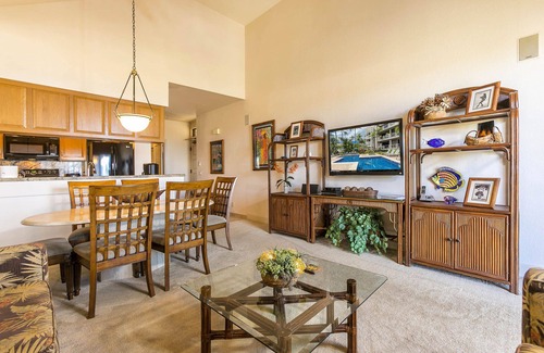 Wailea Condo | Marvel at picturesque Views From This Premier Hawaiian Retreat!