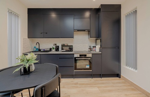 Enfield Highway Condo | Marvelous condo in Enfield, Free WiFi, Free Parking