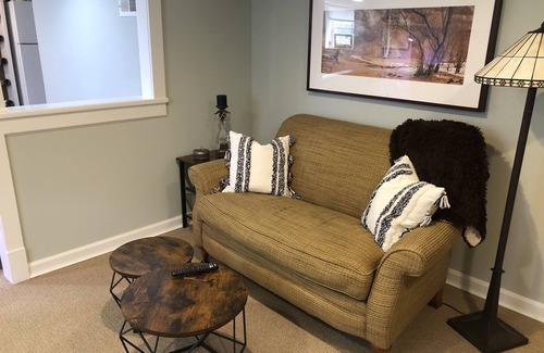 Murray Hill House | Marvelous Home with Backyard Living Room in Murray Hill