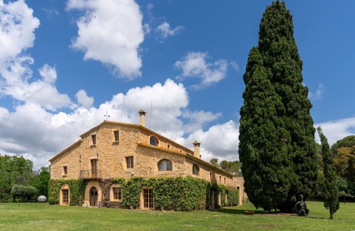 Santa Cristina de Aro Villa | Mas Bou - Where Art Meets Authenticity