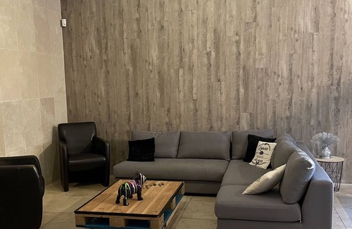 Sernhac House | Mas Emeraud, Ledenon, Nimes, Gard bridge, Avignon, PROVENCE