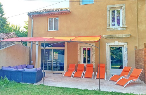 Cabannes House | Mas en Provence - GITE 8-10 personnes avec Bassin Naturel