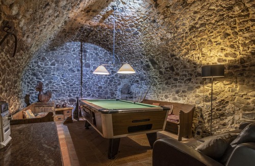 Bescano House | Mas Grau charming house in Girona