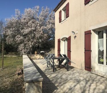 Cabrieres-d'Avignon House | Mas Les Coutilles