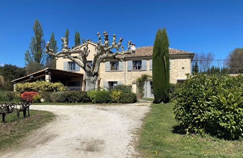 Saint-Paul-Trois-Chateaux House | Mas provençal, in the vineyards near the historic village center